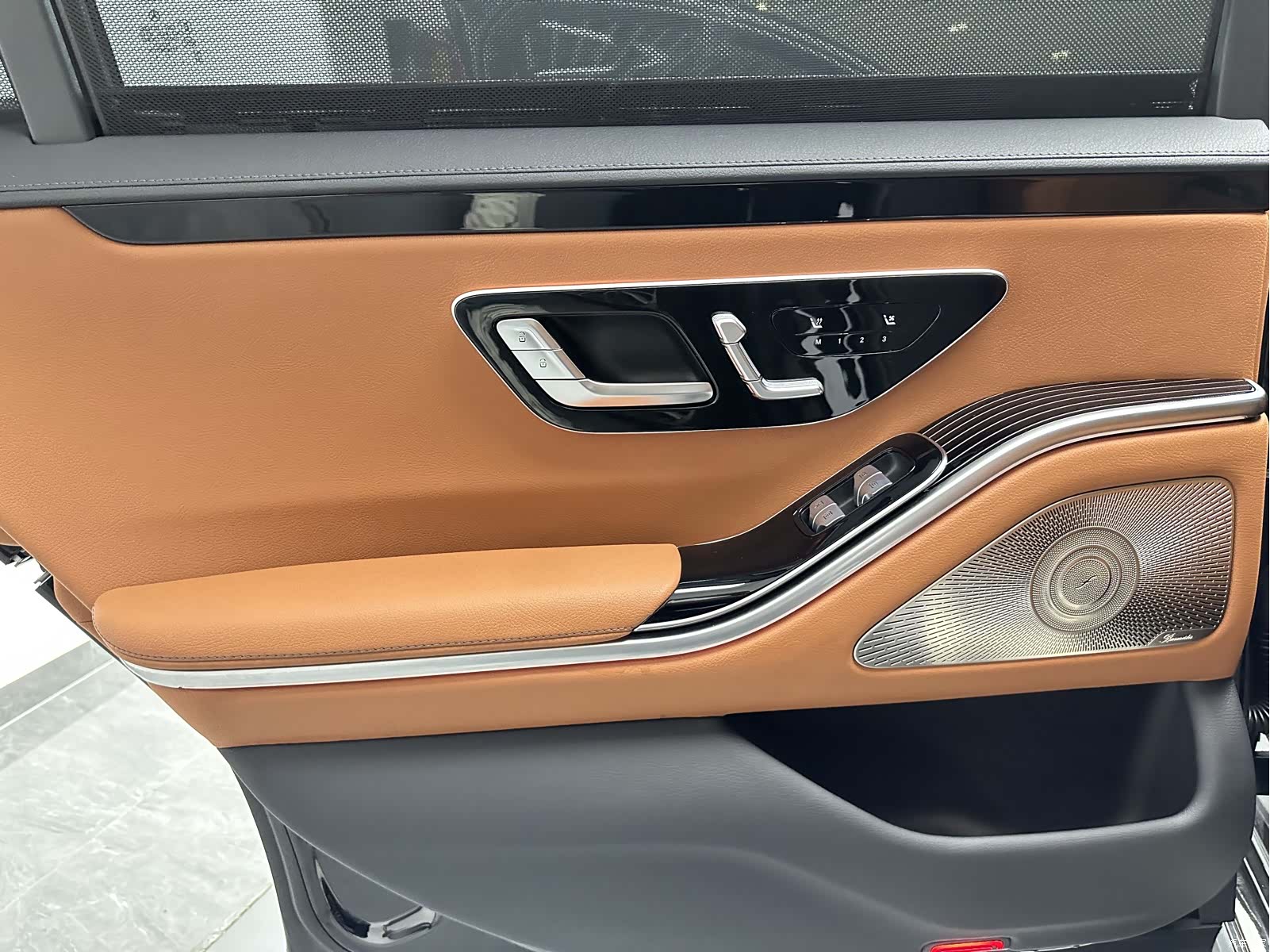 Mercedes-Benz S-Class, 2022 25