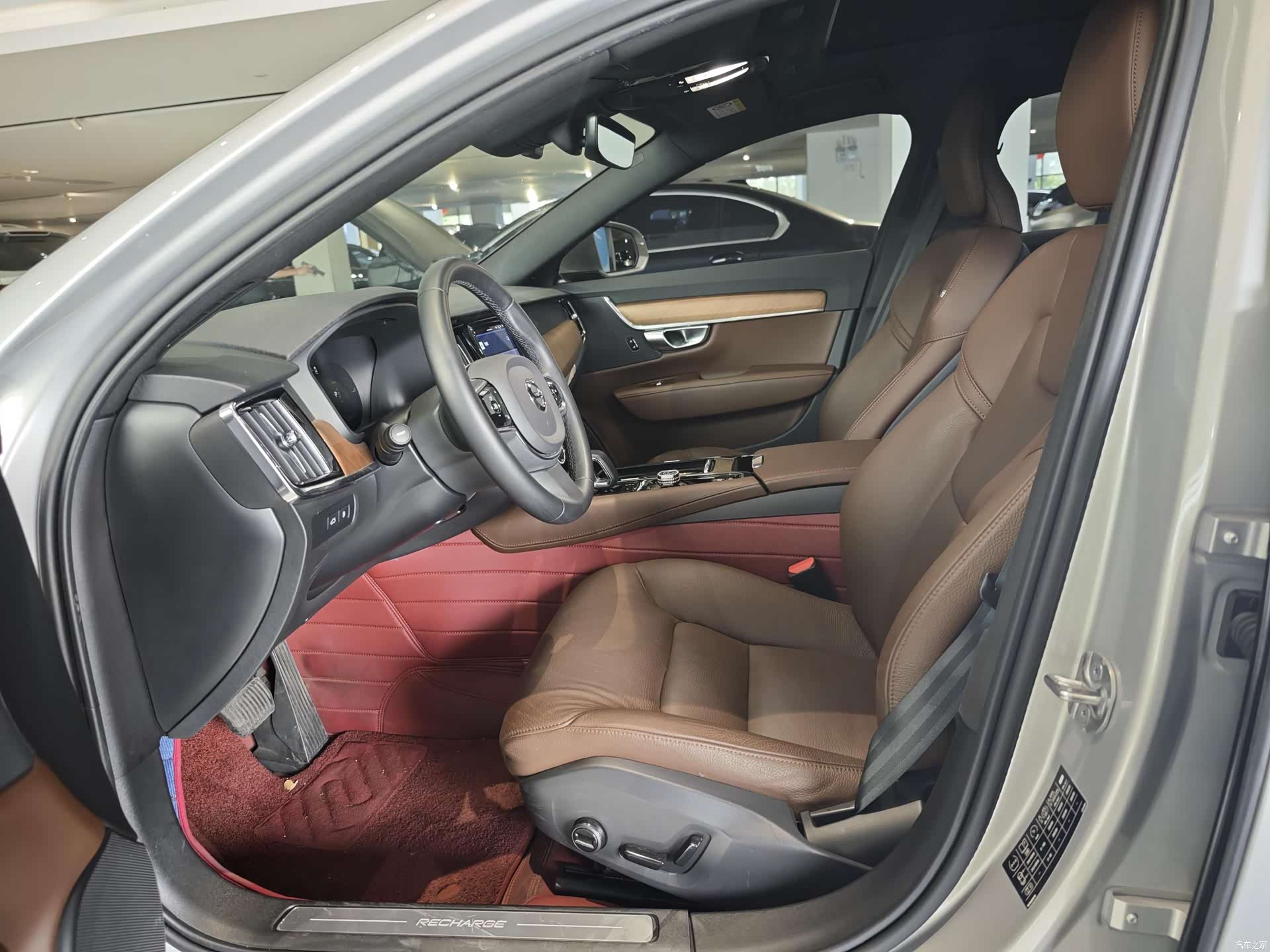 Volvo S90, 2023 4