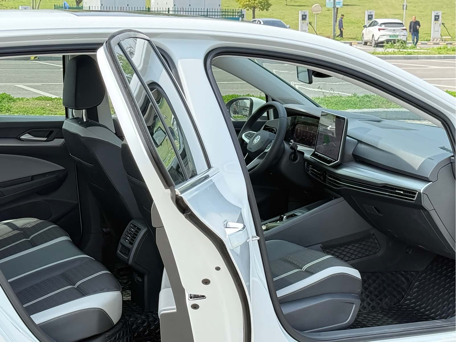 Volkswagen Golf, 2025 7