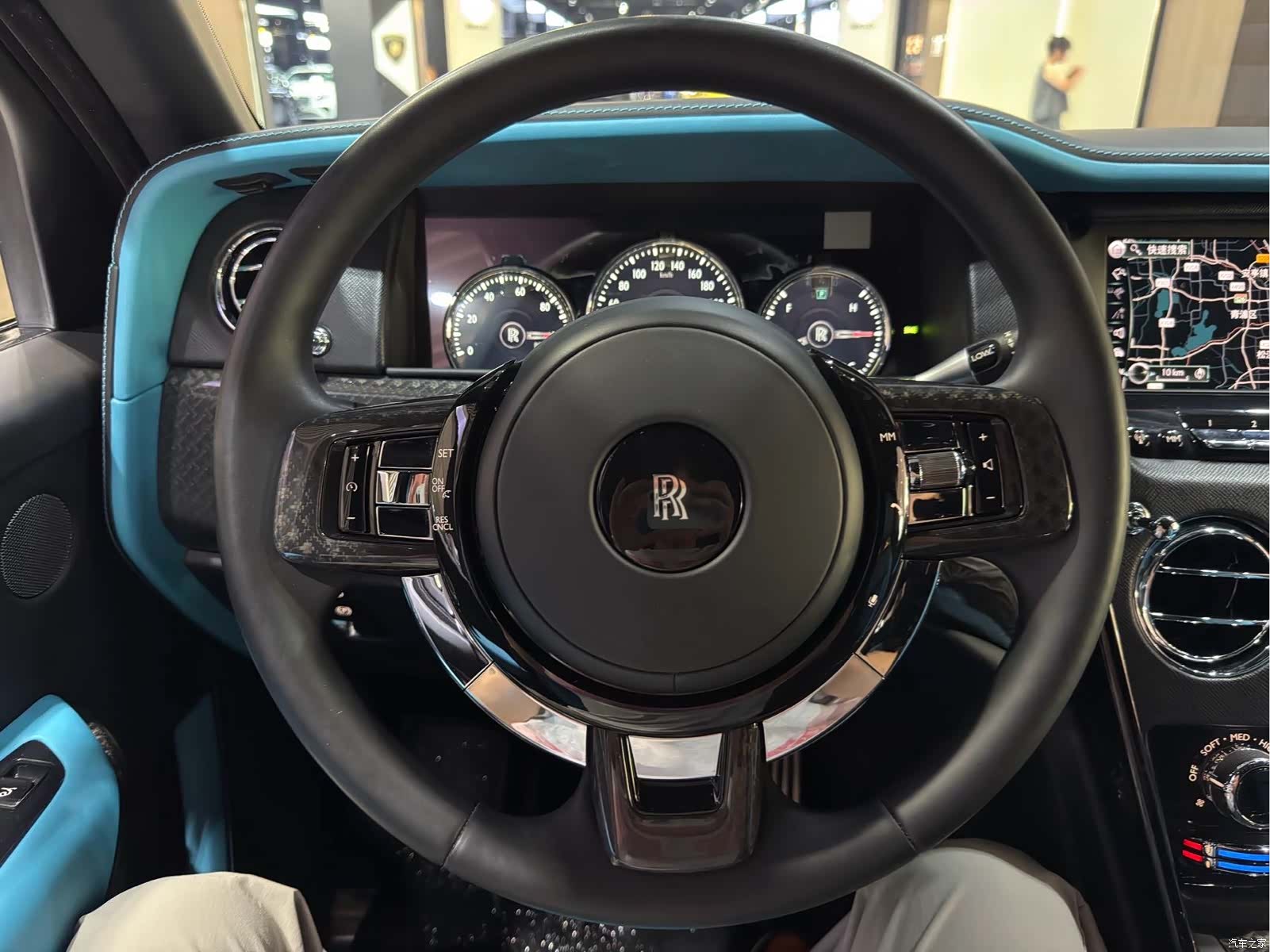 Rolls-Royce Cullinan, 2020 9