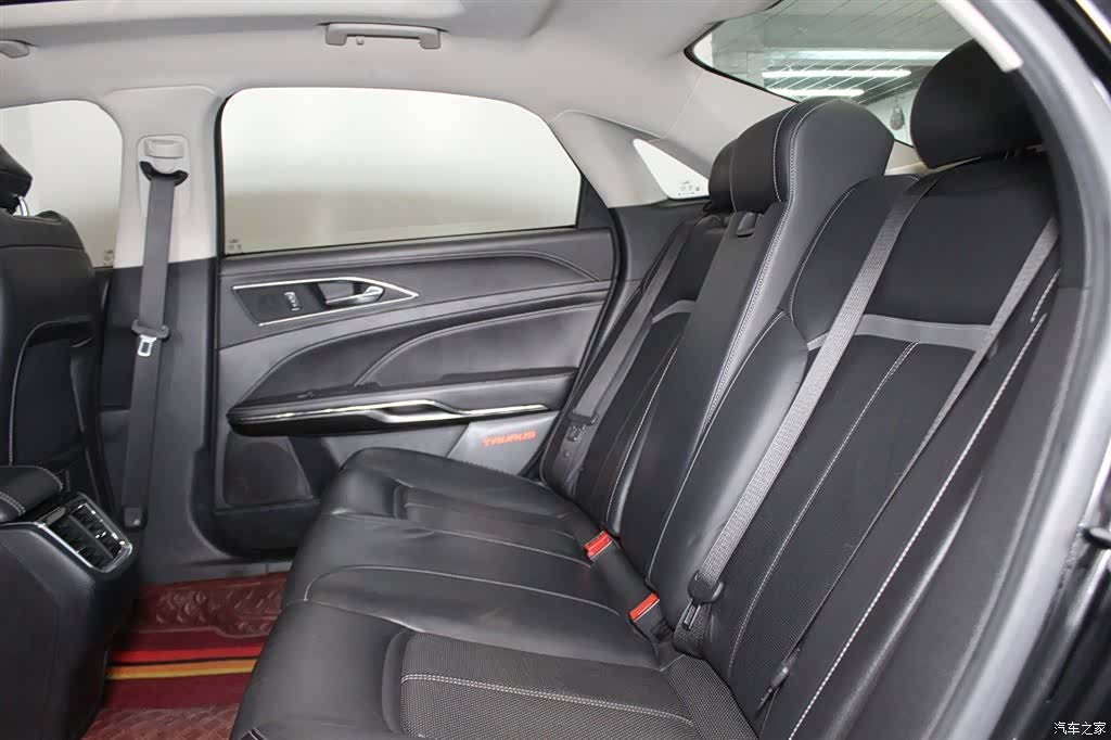 Ford Taurus, 2018 8