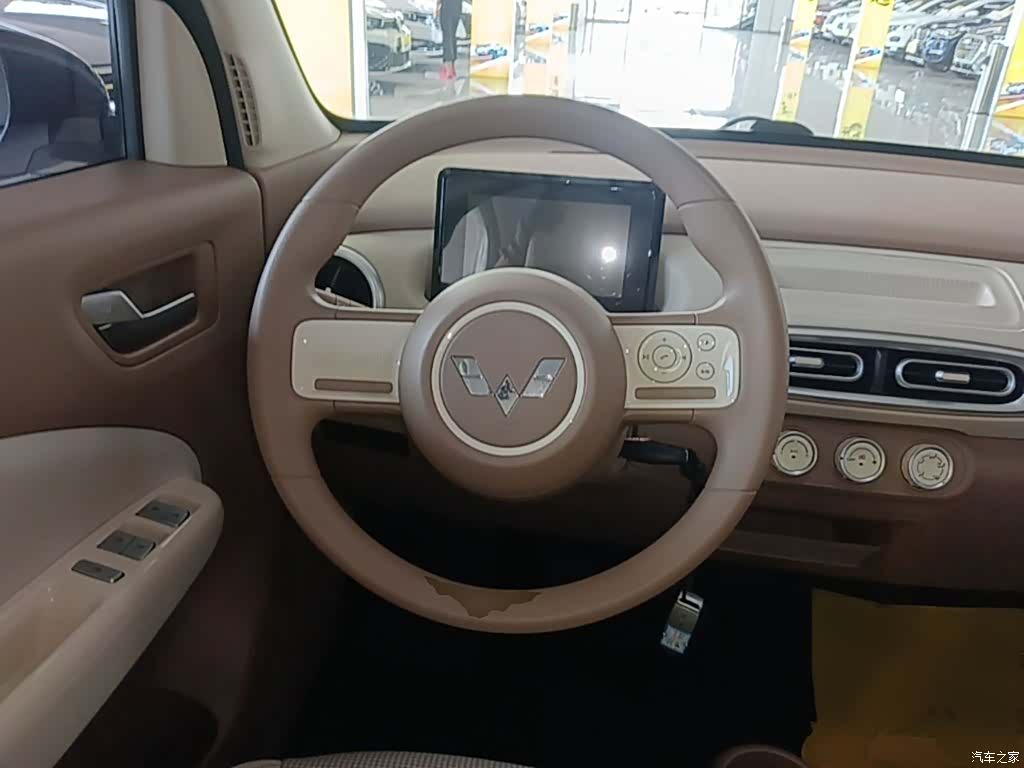 Wuling MINIEV, 2025 11