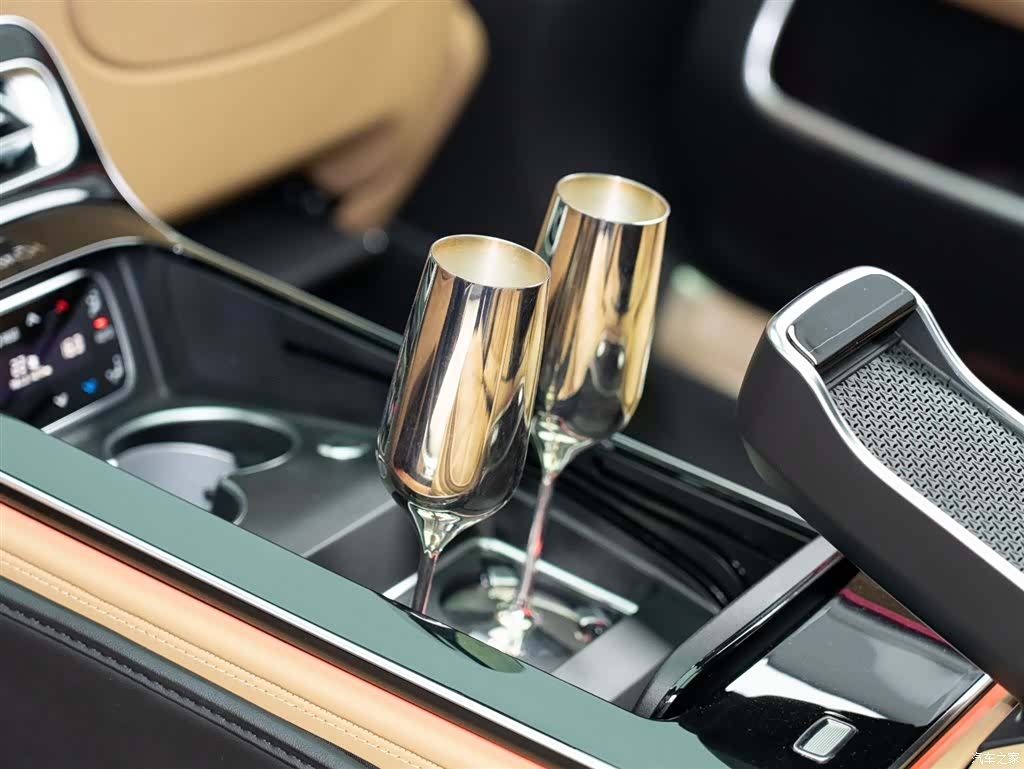 Maybach S-Class, 2023 17