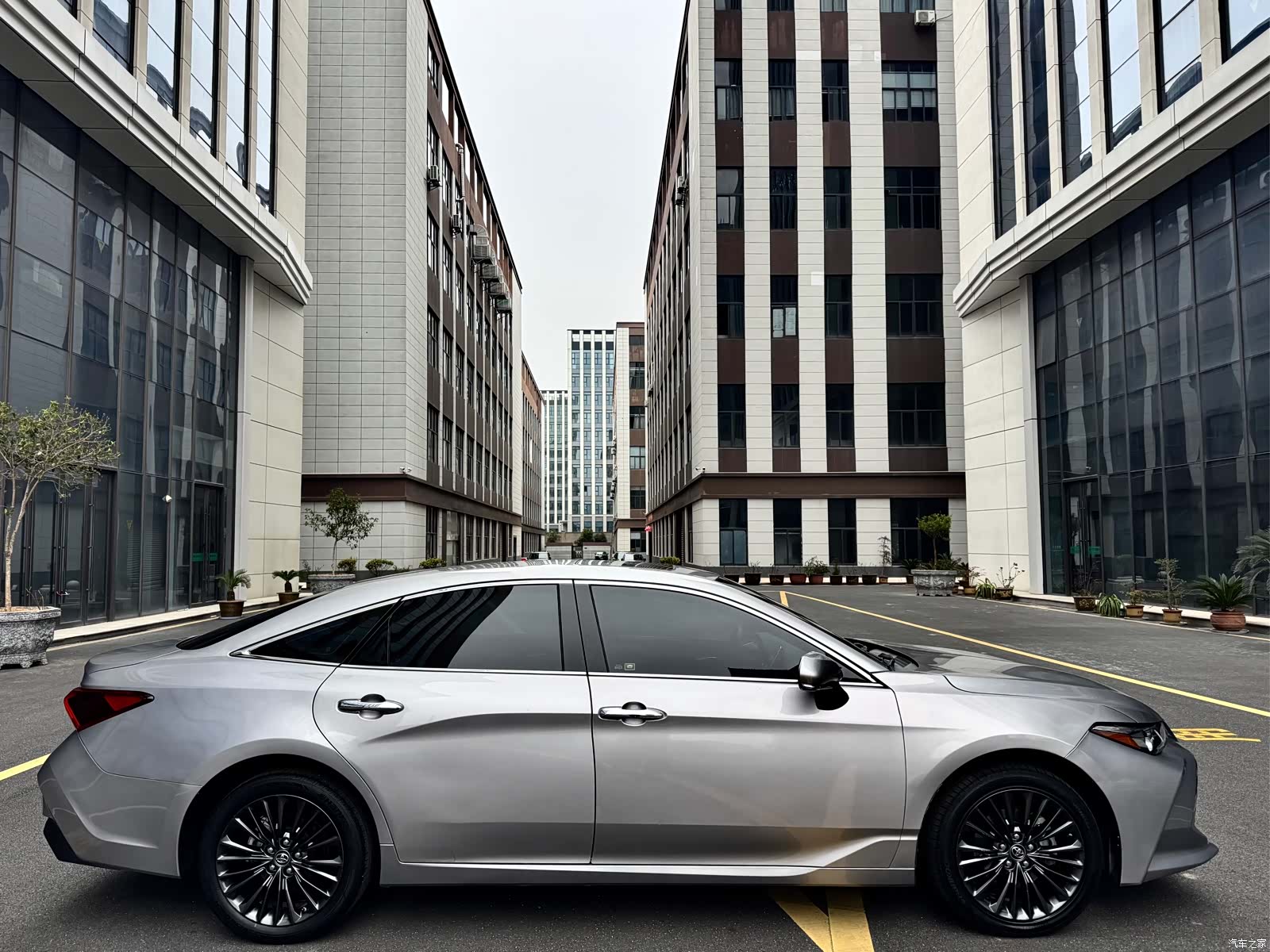 Toyota Avalon, 2020 8