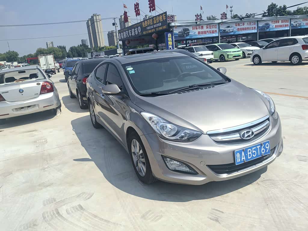 Hyundai Elantra