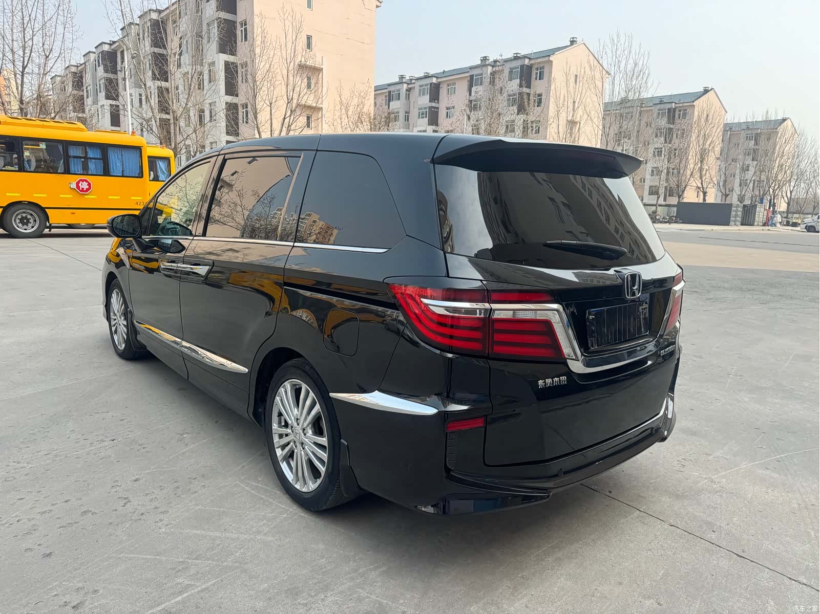 Honda Elysion, 2017 15