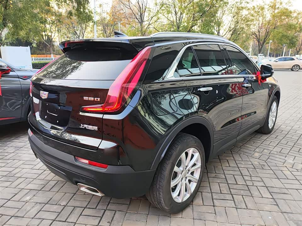 Cadillac XT4