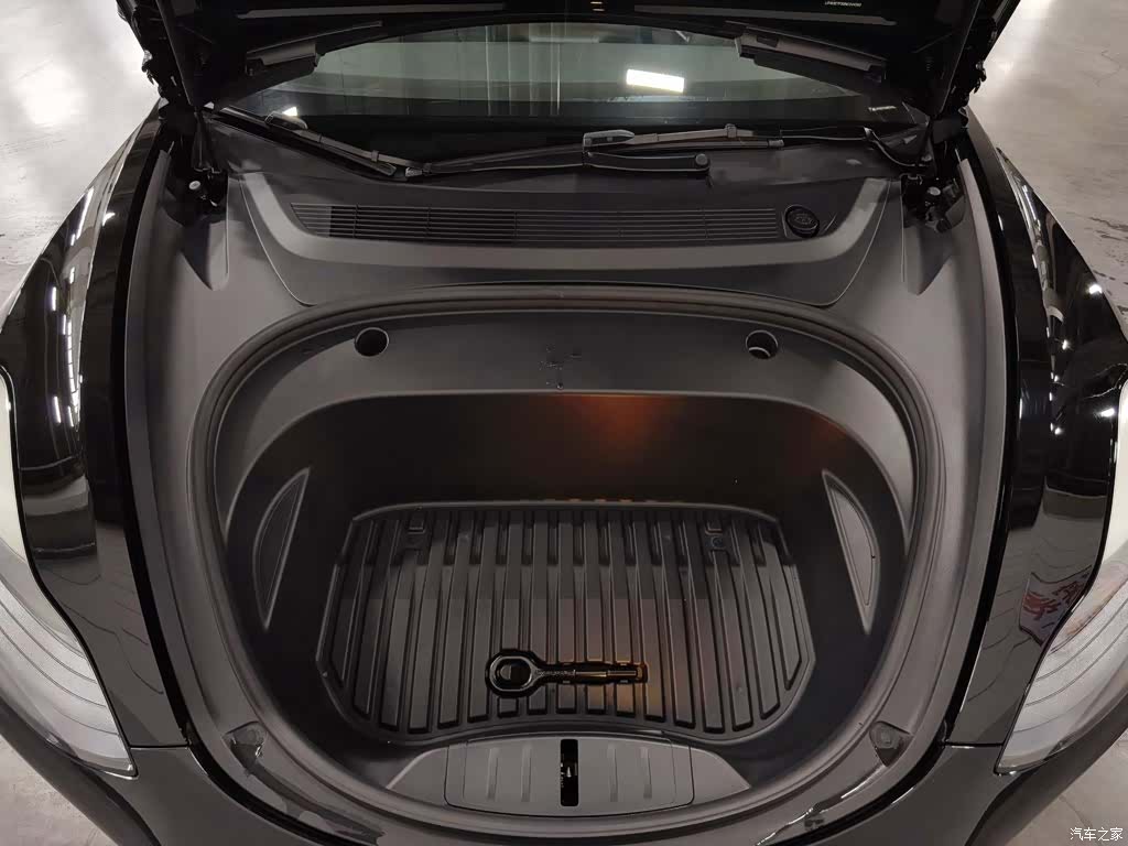 Tesla Model 3, 2022 6