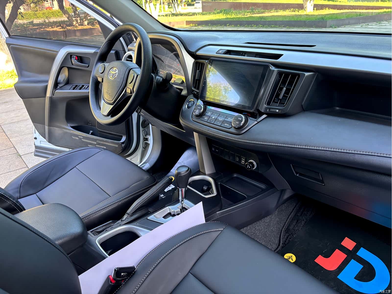 Toyota RAV4, 2018 17