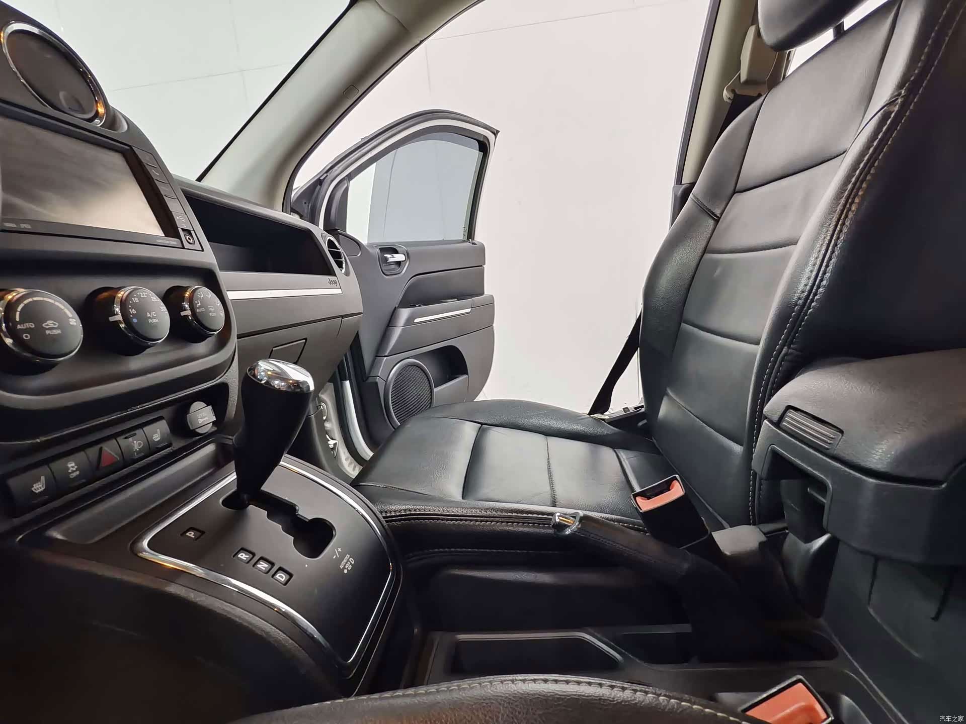 Jeep Compass, 2013 12