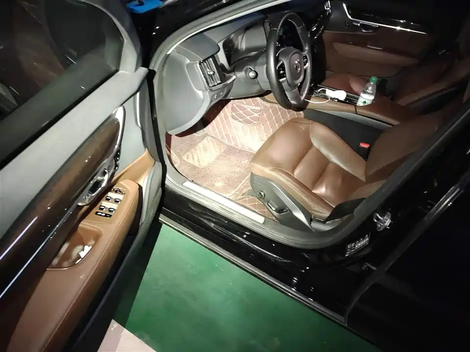 Volvo S90 Volvo S90