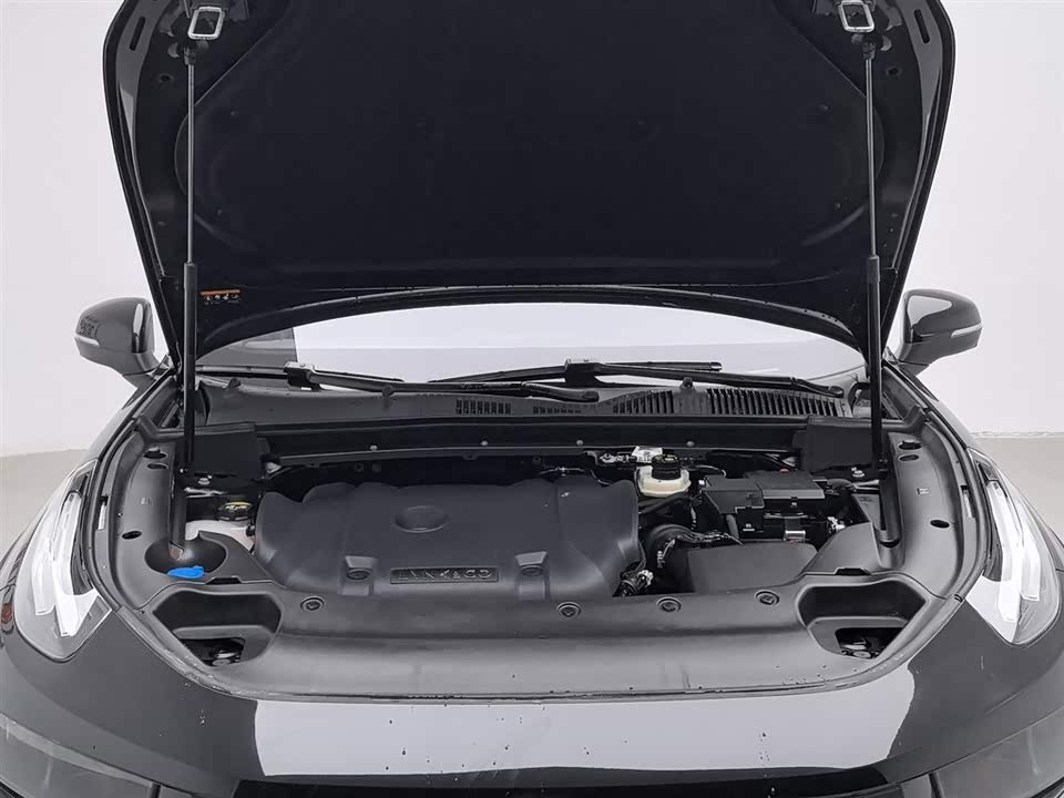 Lynk & Co 02 Hatchback