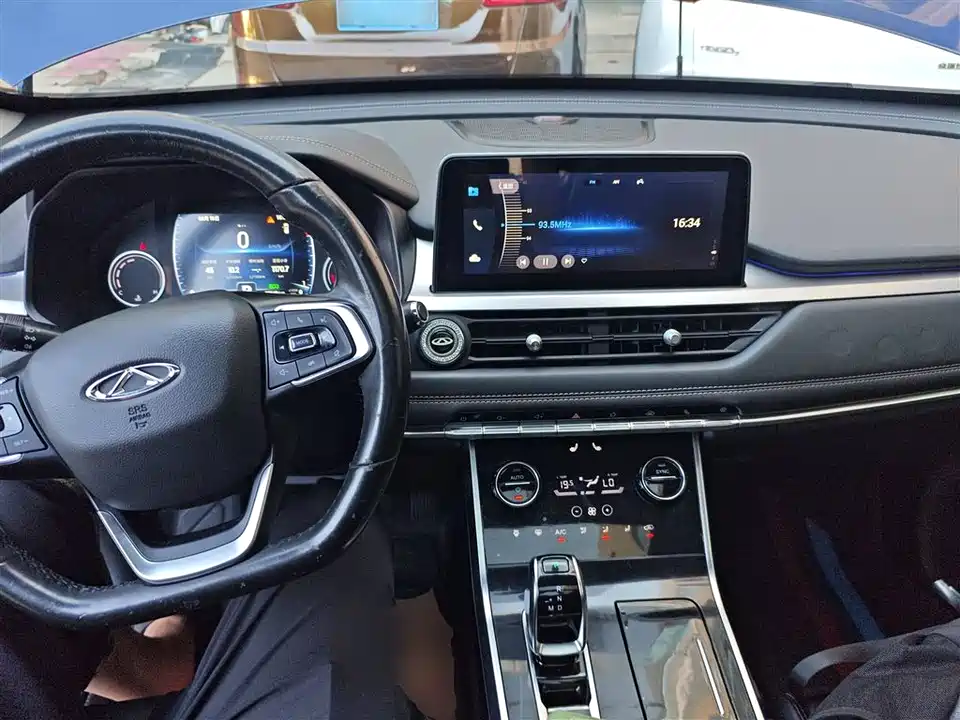 Chery Tiggo 8