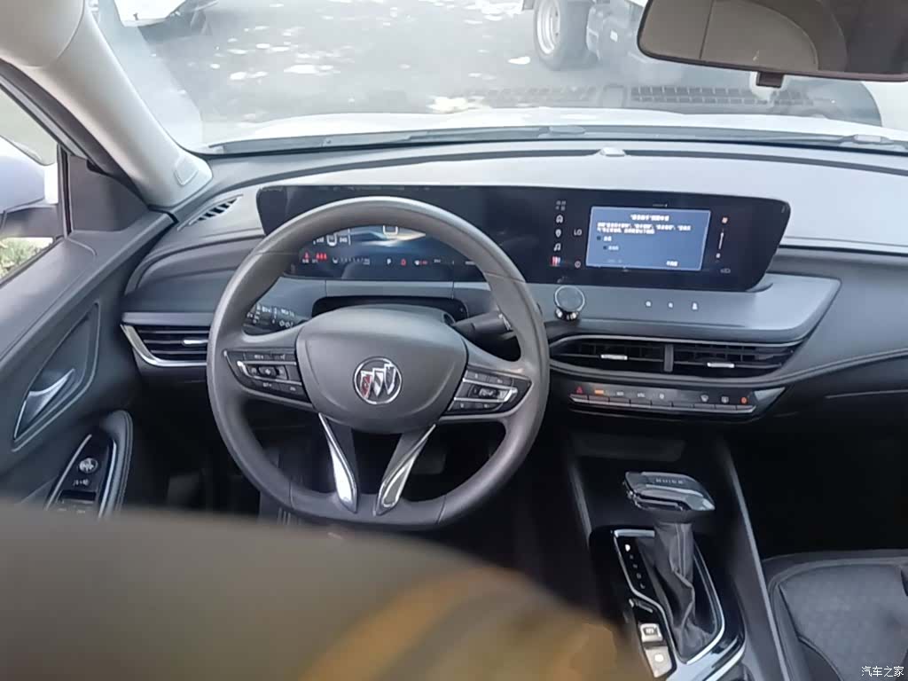 Buick Verano, 2022 10