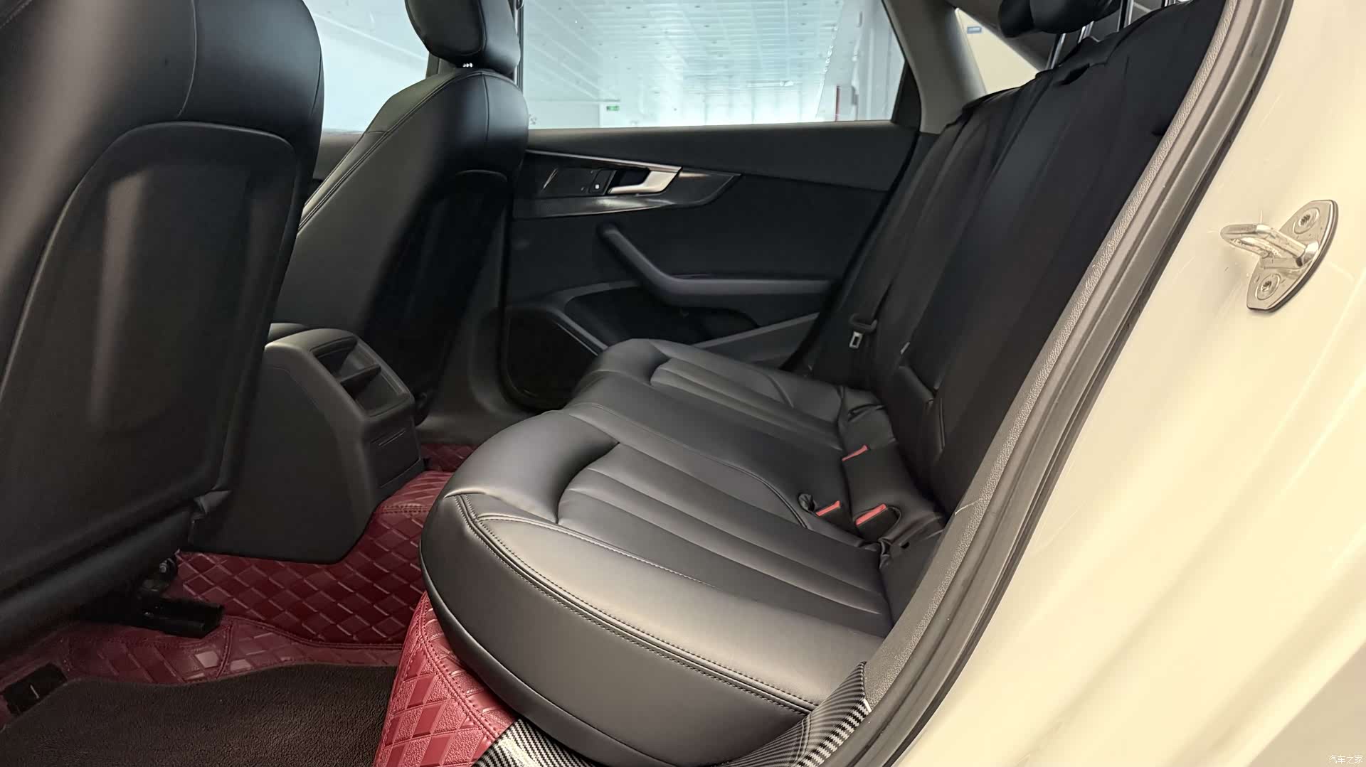 Audi A4L, 2018 8