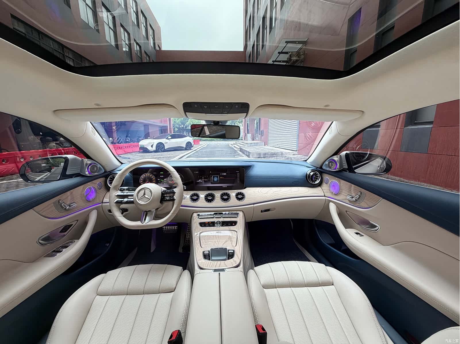 Mercedes-Benz E-Class, 2020 4