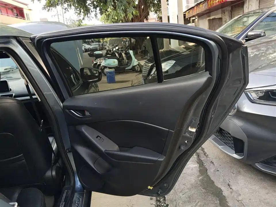 Mazda 3 Angkesaila Mazda 3 Angkesaila