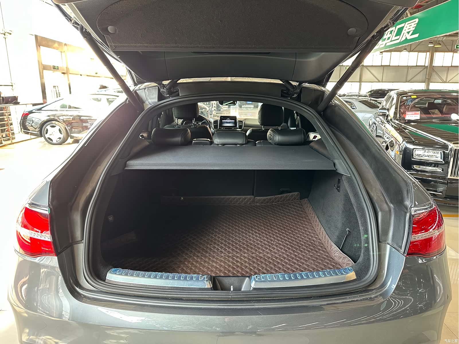 Mercedes-Benz GLE, 2019 14
