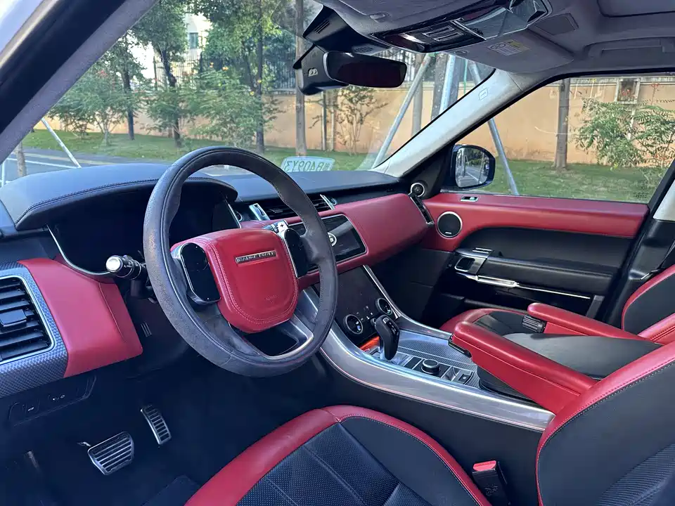 Land Rover Range Rover Sport Land Rover Range Rover Sport