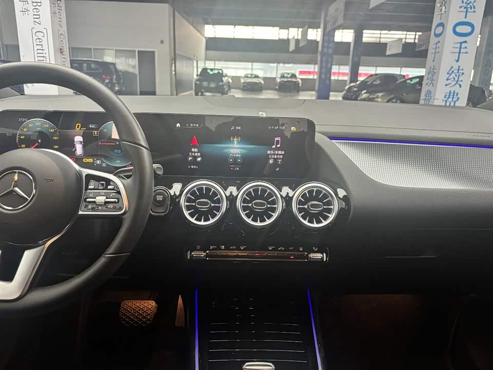 Mercedes-Benz EQA Mercedes-Benz EQA