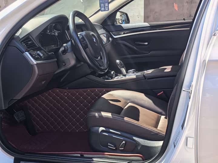 BMW 5 Series, 2017 года фото 8