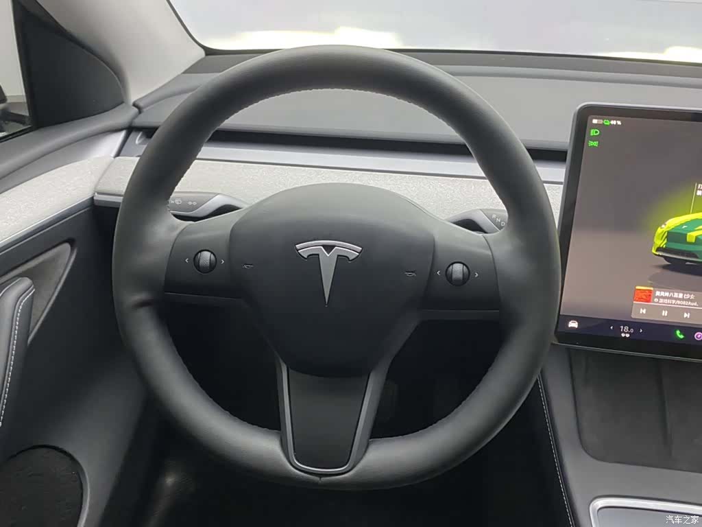 Tesla Model Y, 2024 14
