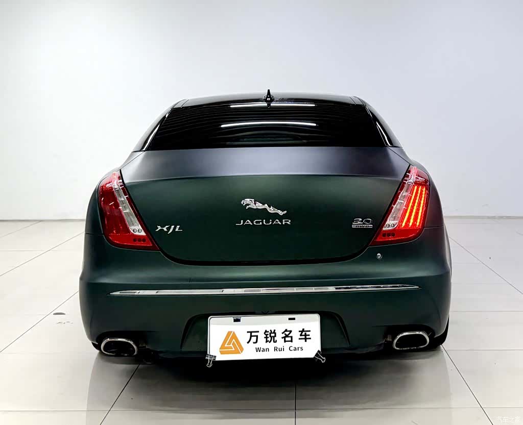 Jaguar XJ, 2014 4