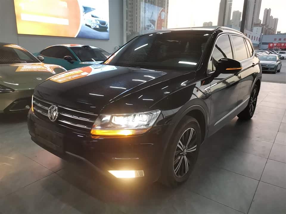 Volkswagen Tiguan L