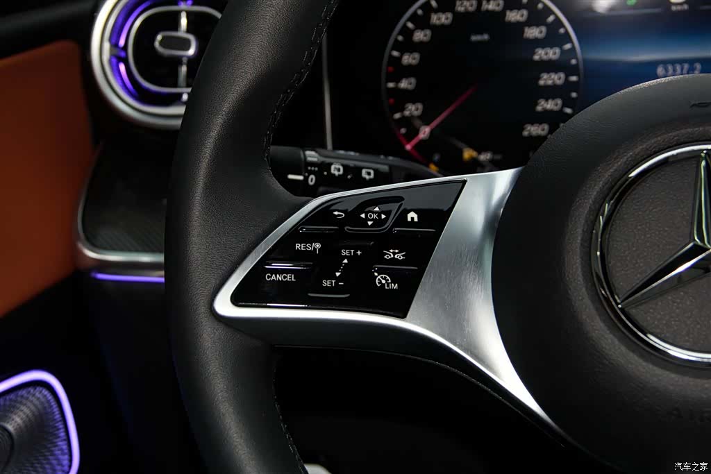 Mercedes-Benz GLC, 2025 27