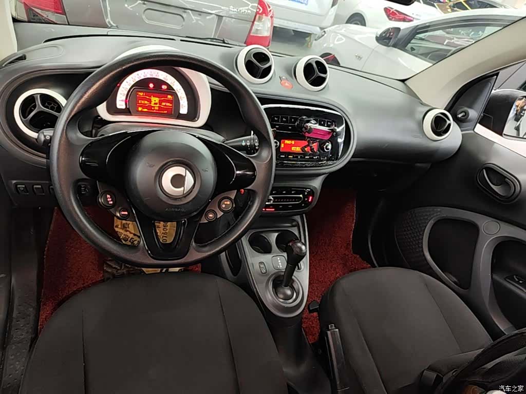 Smart Fortwo, 2017 14