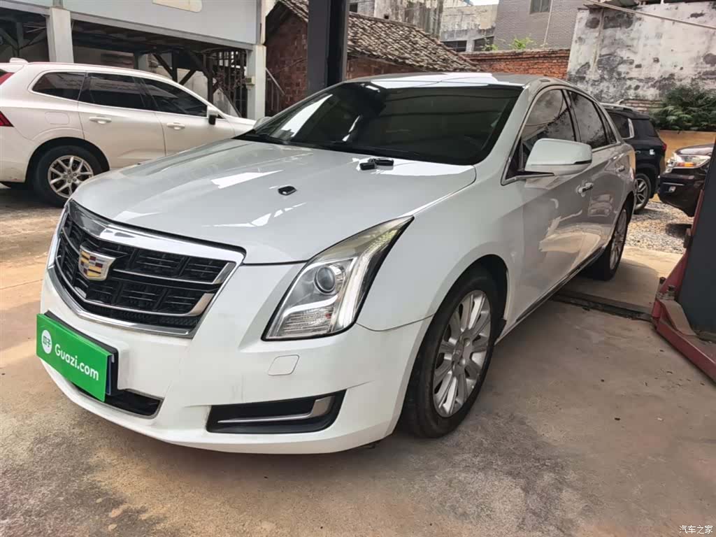 Cadillac XTS, 2016 1
