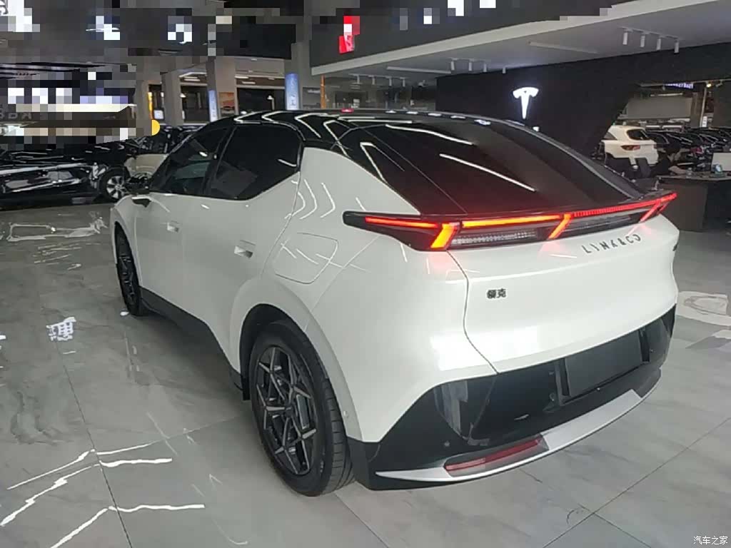Lynk & Co 02, 2025 все фото
