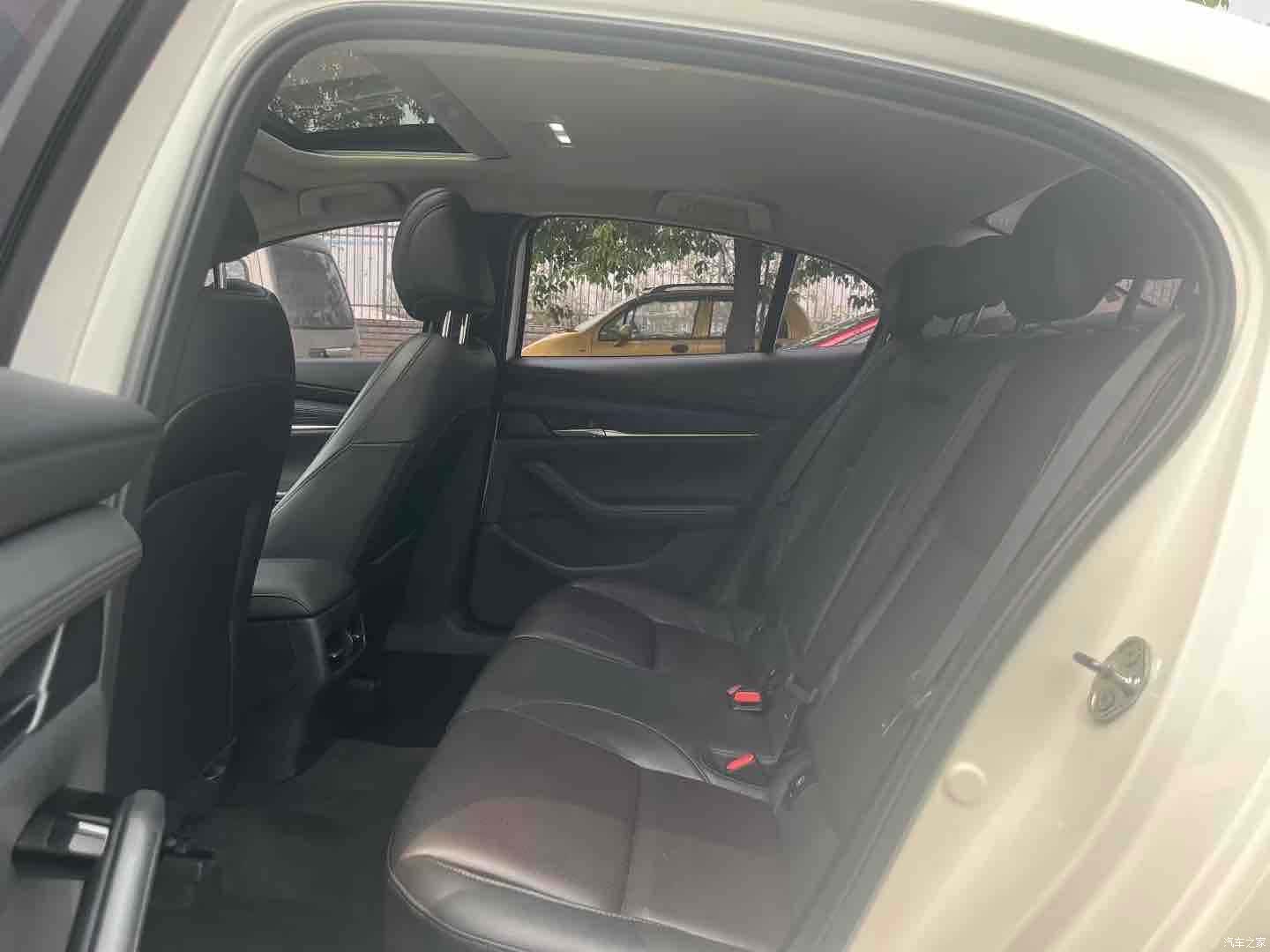 Mazda Mazda3, 2021 все фото