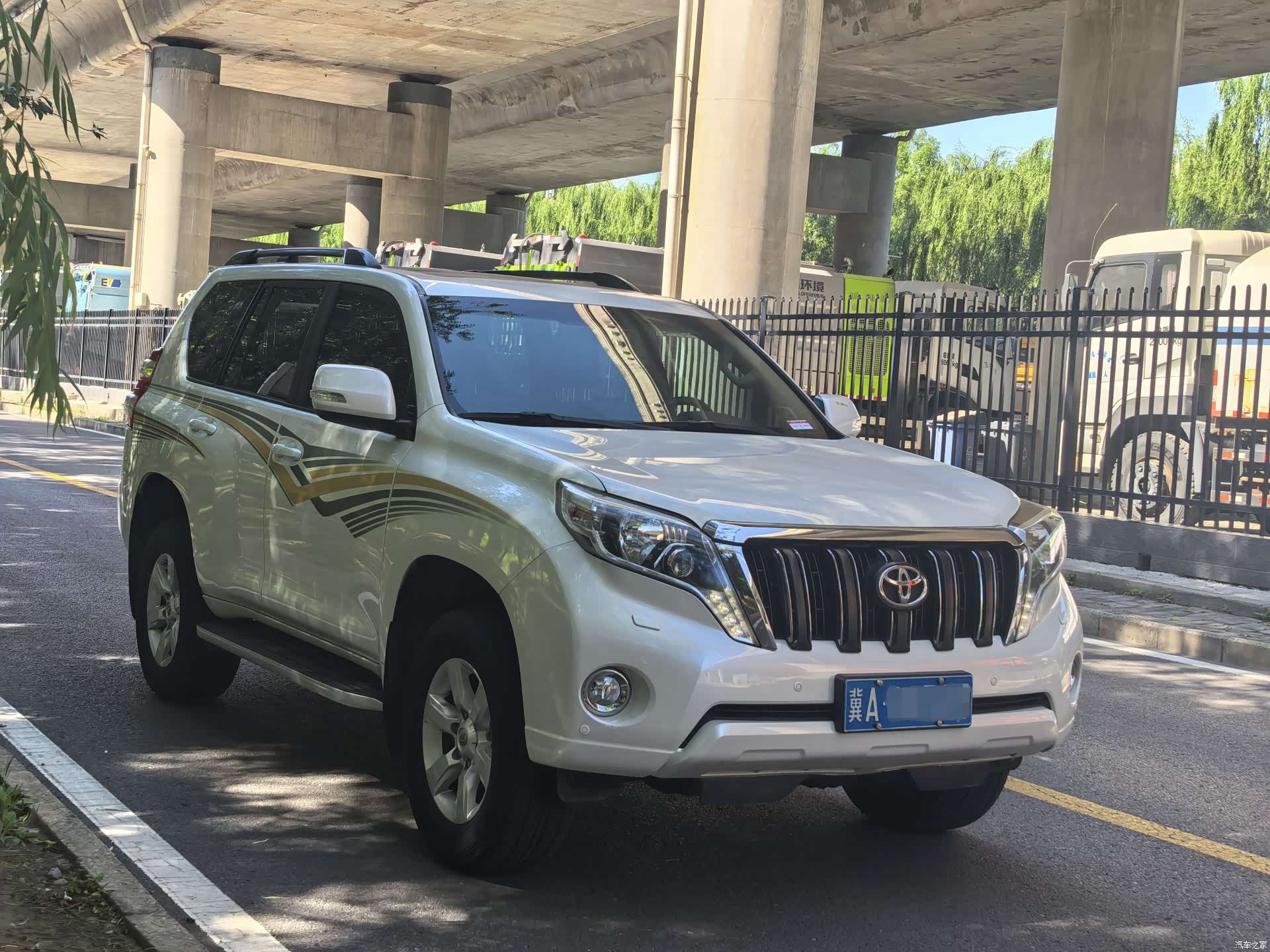 Toyota Prado, 2016 3