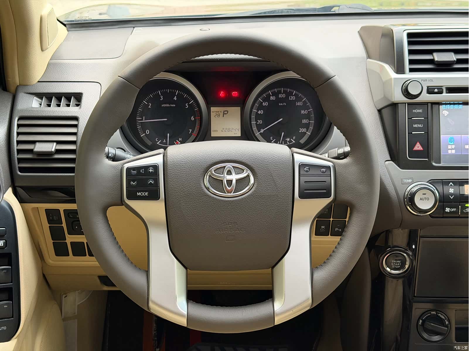 Toyota Prado, 2015 12