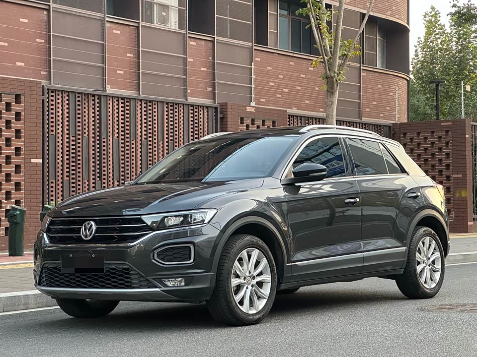 Volkswagen T-ROC exploring Songs