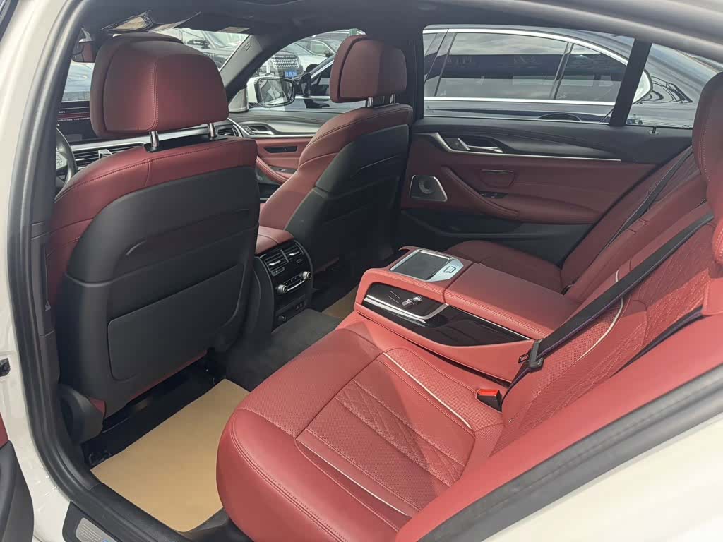 BMW 5 Series, 2023 7