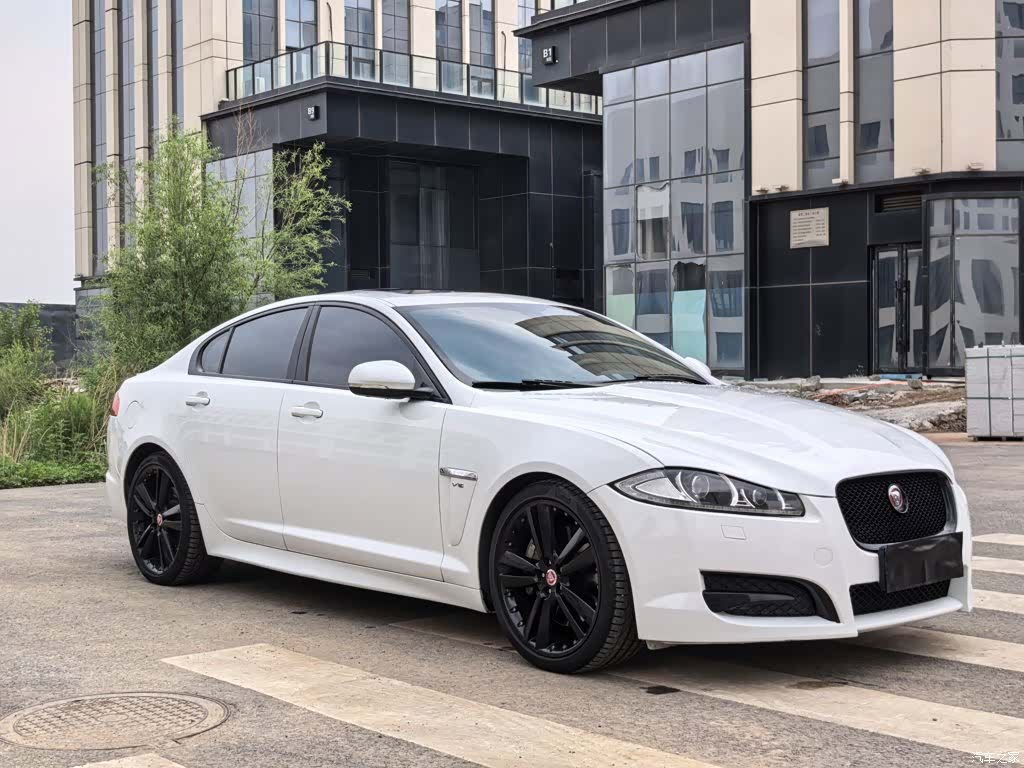 Jaguar XF, 2014 все фото
