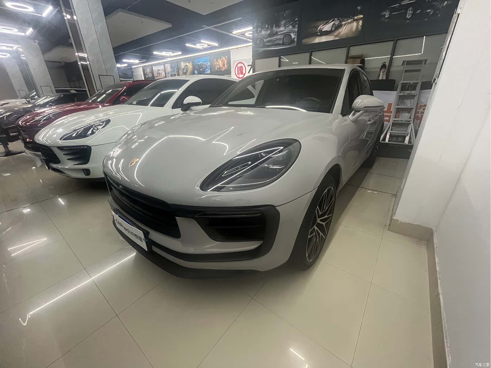 Porsche Macan, 2022 10