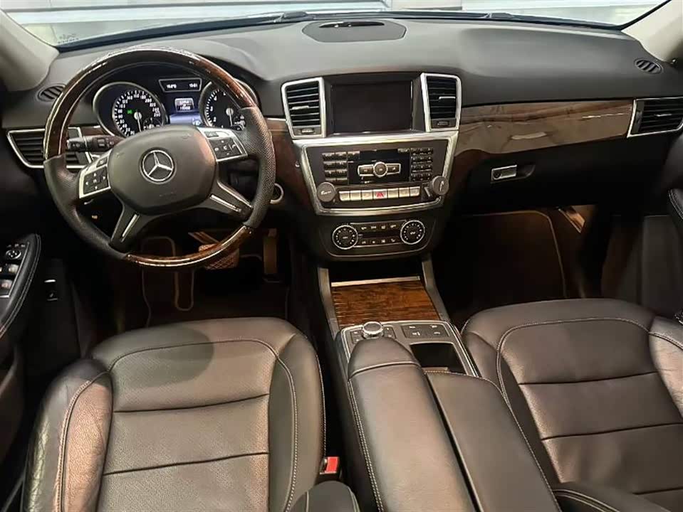 Mercedes-Benz M class