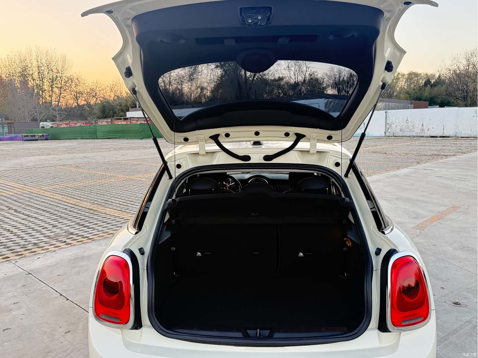 Mini ONE, 2016 20