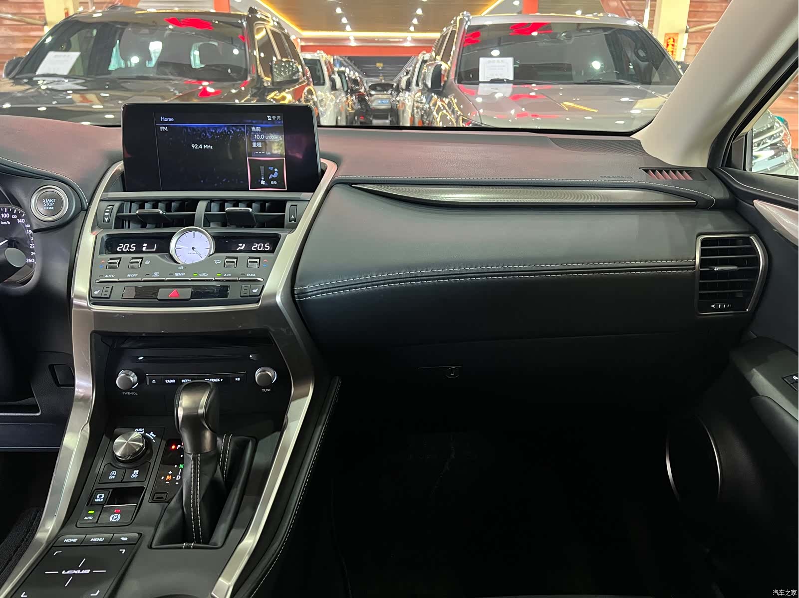 Lexus NX, 2018 10