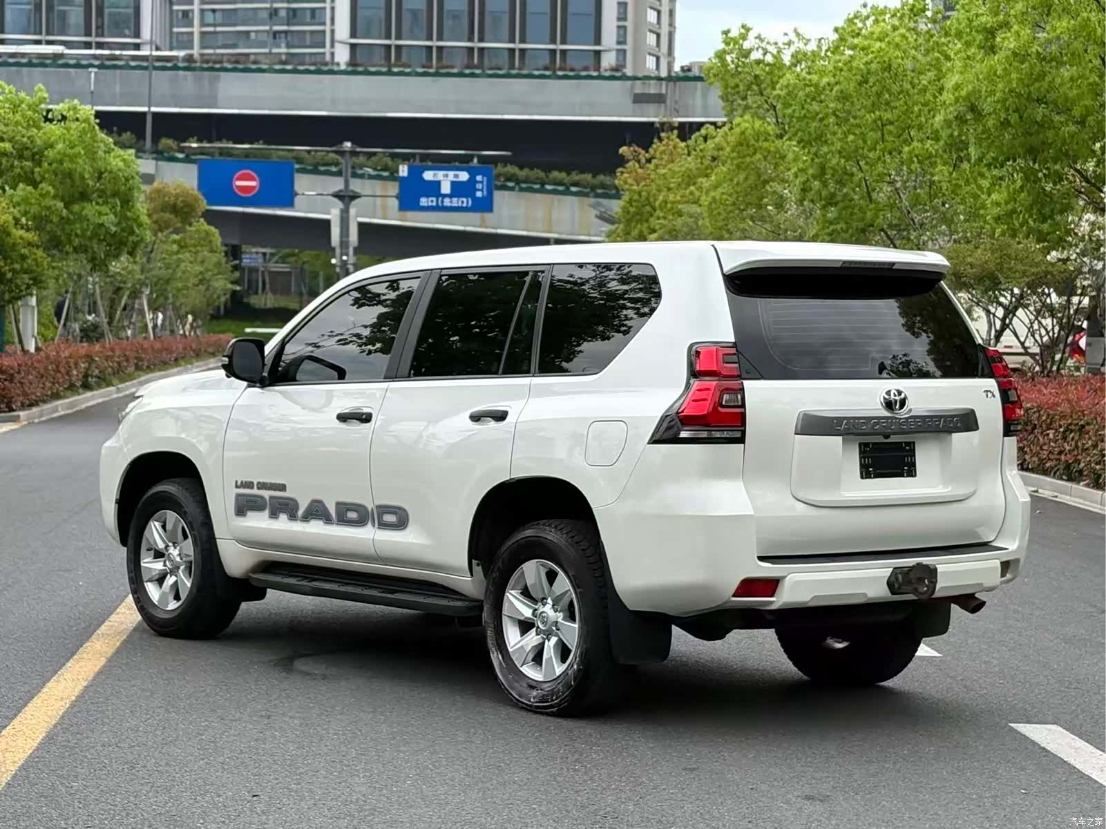 Toyota Prado, 2023 все фото