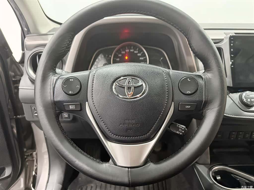 Toyota RAV4, 2019 10