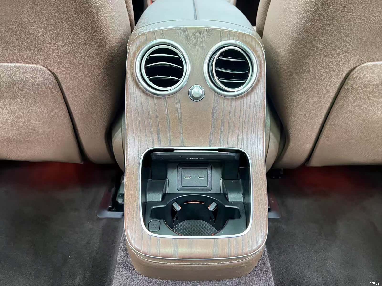 Mercedes-Benz E-Class, 2022 21