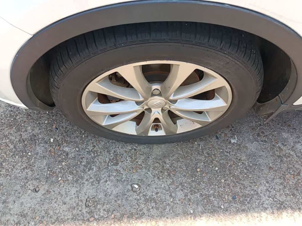 Geely Emgrand, 2017 23