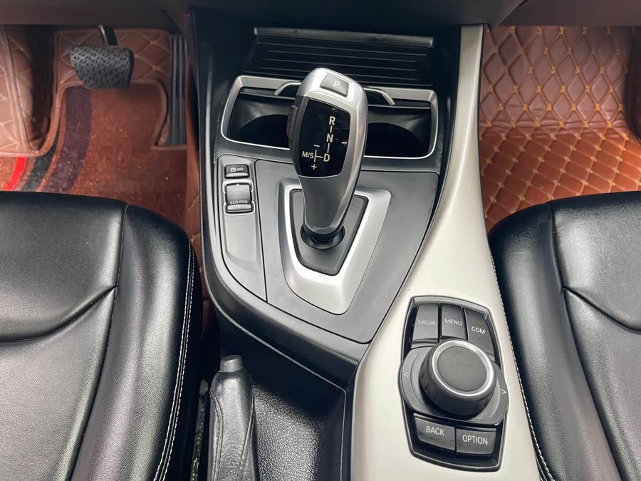 BMW 1 Series 2019, фото 20