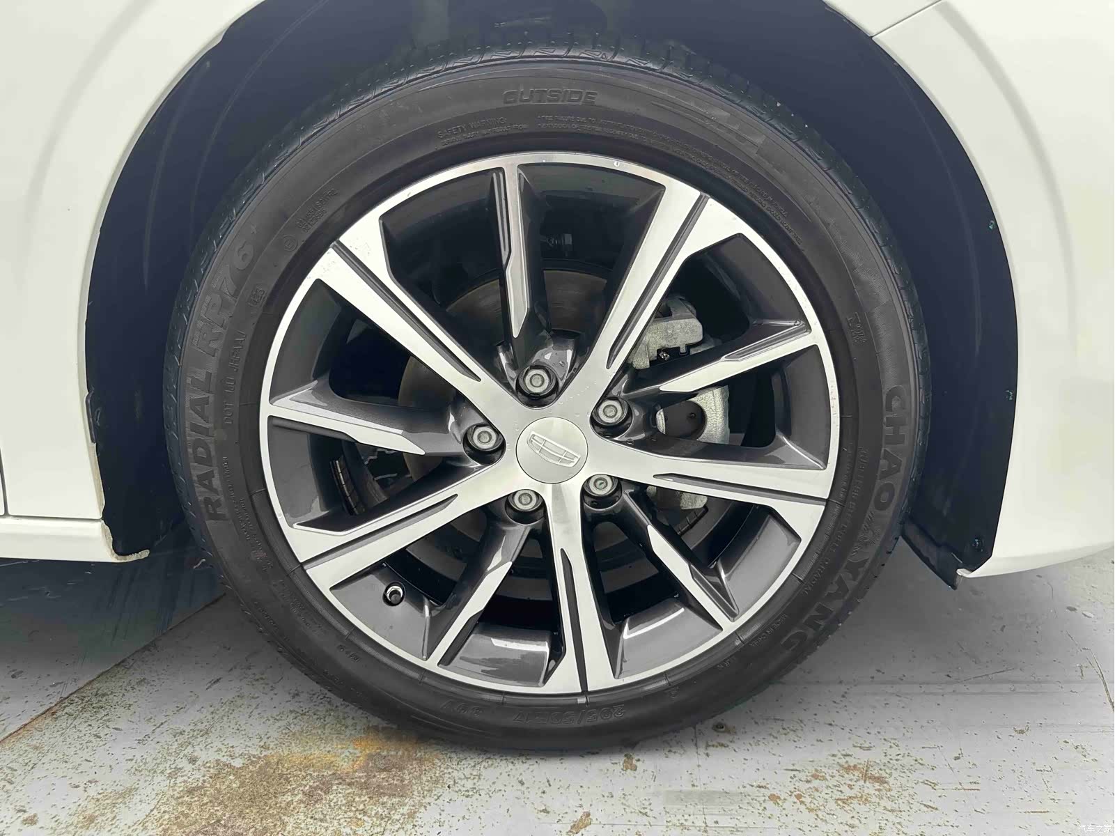 Geely Emgrand, 2023 8