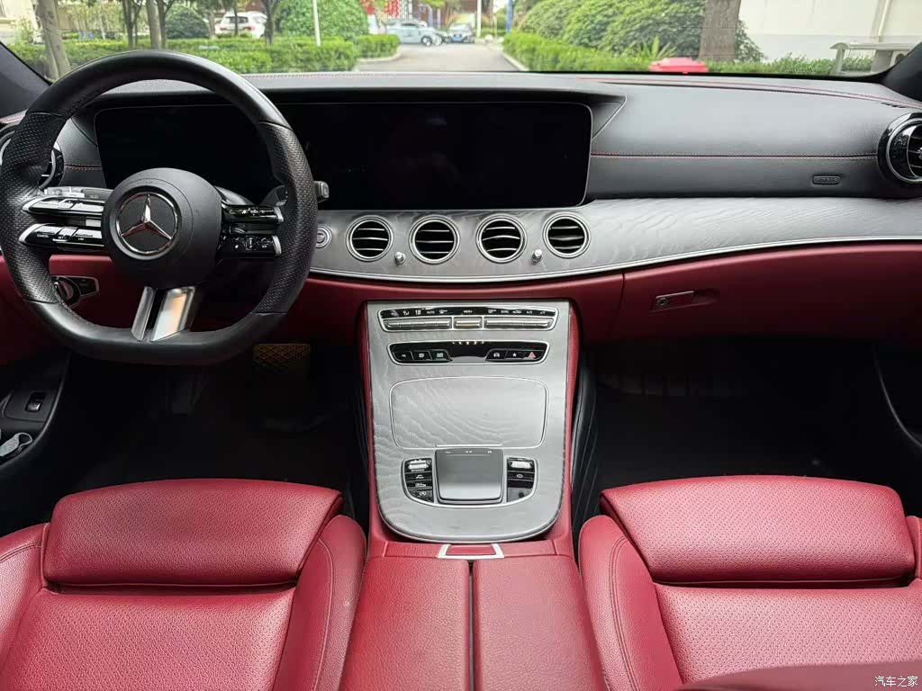 Mercedes-Benz E-Class, 2022 все фото