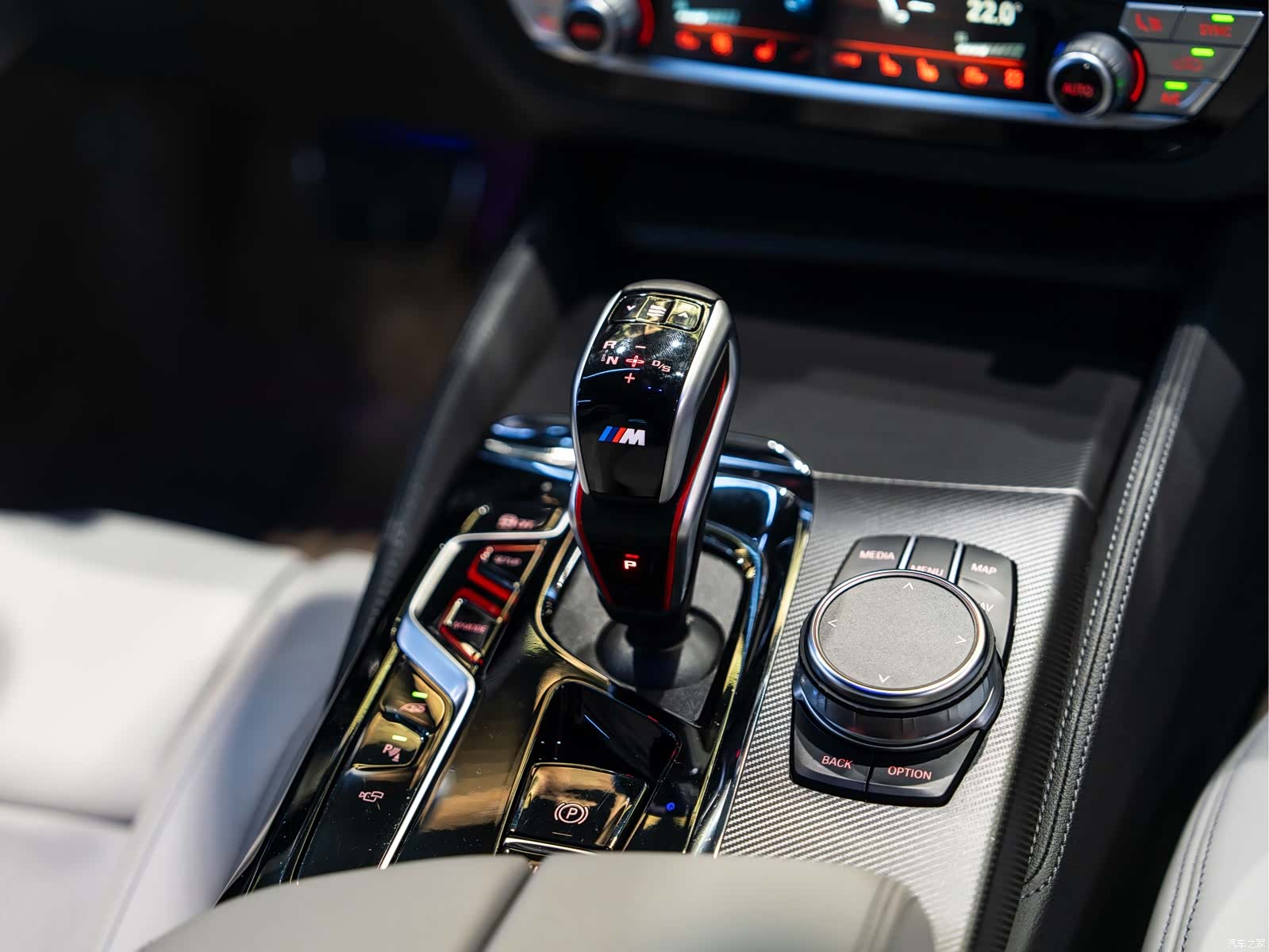 BMW M5, 2023 28